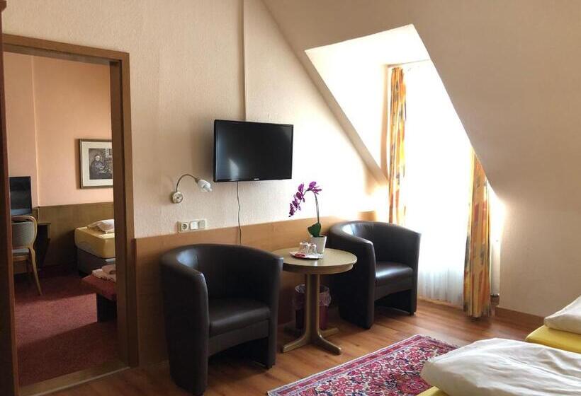 家庭间, Zum Winzermännle