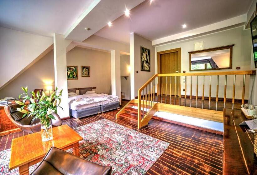 חדר אקונומי, Jelenia Struga Medical Spa