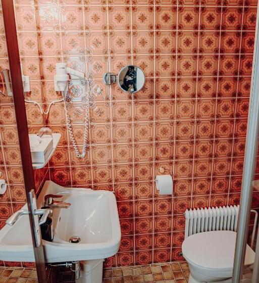 기본룸, Gasthof Eberhard   Hof, Wirtshaus & Herberge