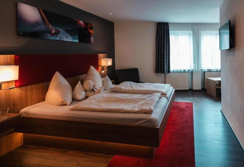 스탠다드 룸, Landhotel Und Weingasthof Schwarzer Adler