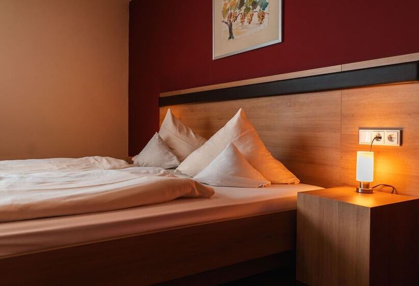 컴포트 룸, Landhotel Und Weingasthof Schwarzer Adler