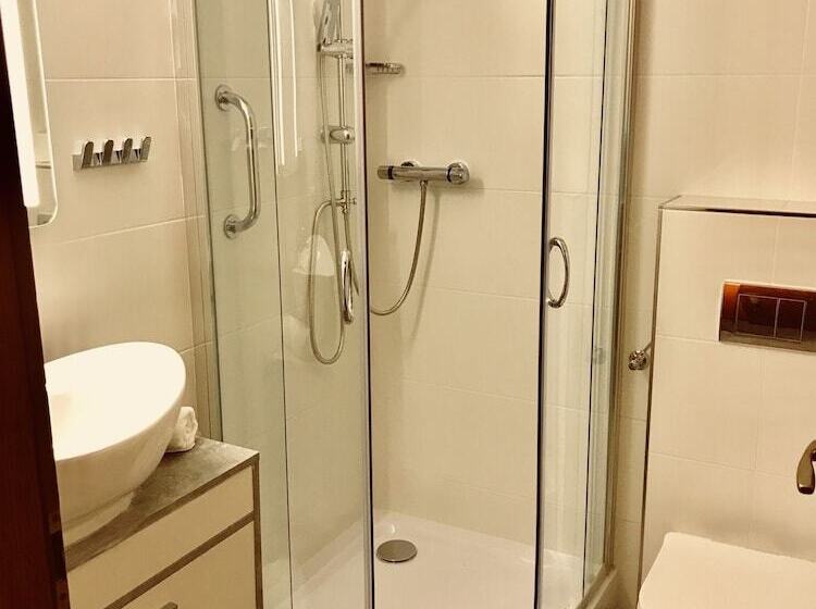 חדר סטנדרט עם מרפסת, Limbacher Hof Landgasthof & Restaurant