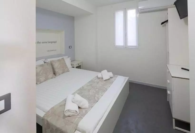 استودیوی استاندارد, Villa Giada Resort
