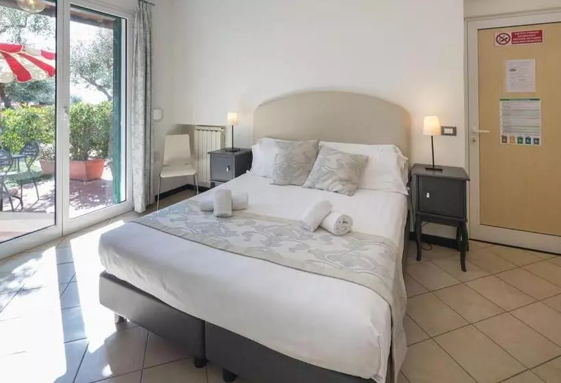 استودیوی استاندارد, Villa Giada Resort