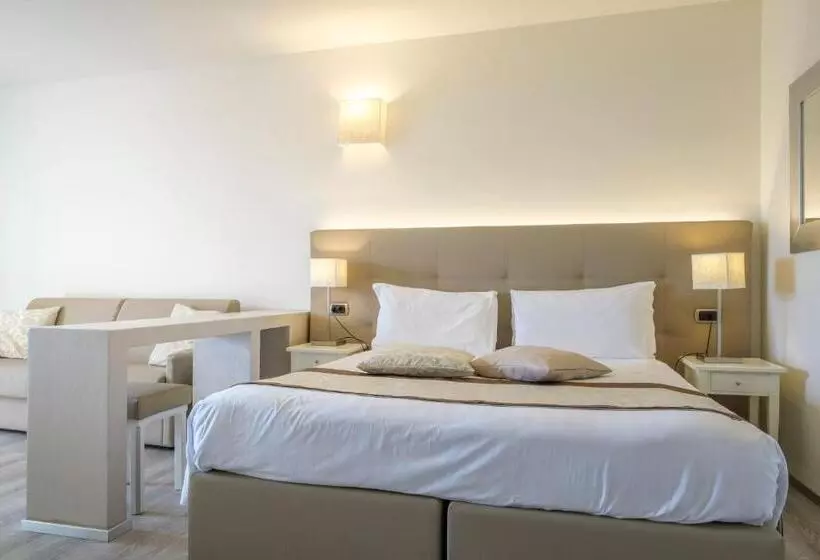 سوییت جونیور, Villa Giada Resort