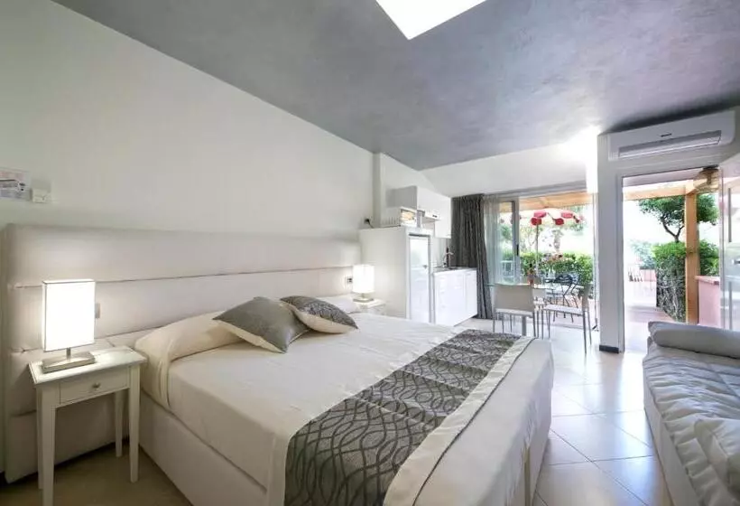 سوییت جونیور, Villa Giada Resort