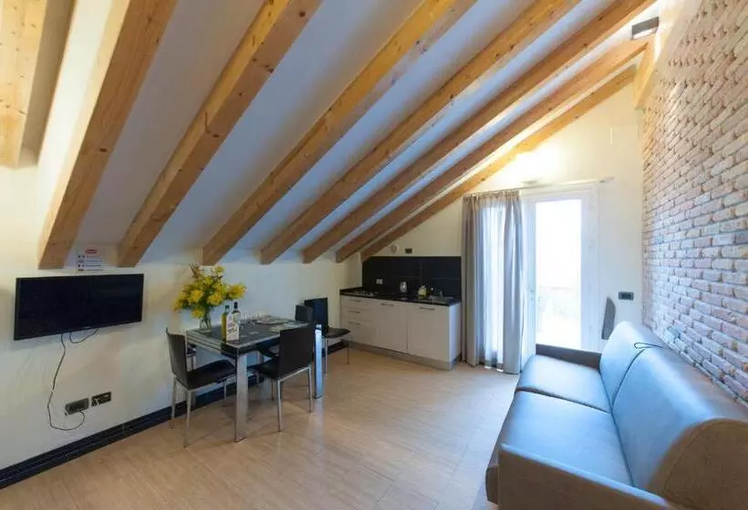 سوییت, Villa Giada Resort