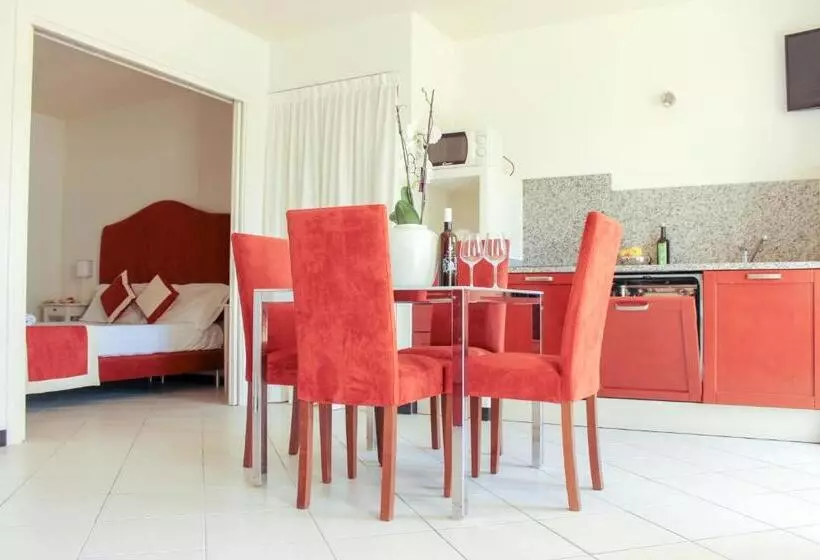 سوییت, Villa Giada Resort
