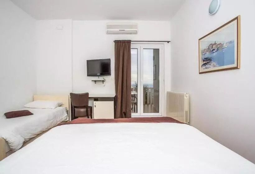 Triple Room Sea View, Villa Mario