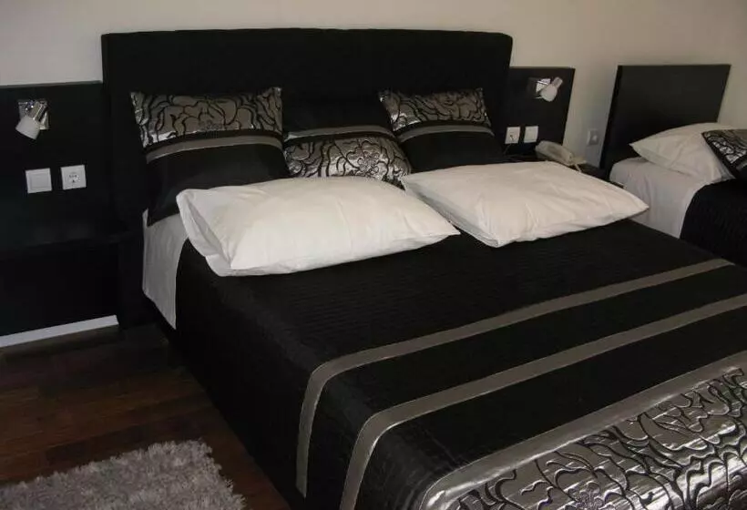 Habitació Triple Comfort, Villa Mario