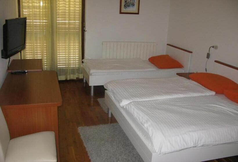 舒适三人间, Villa Mario