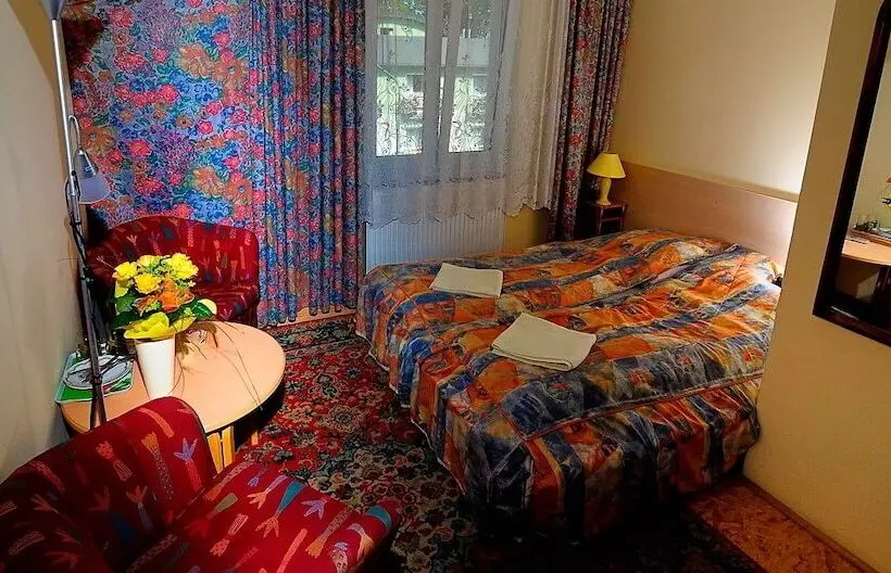 اتاق استاندارد, Villa Park Maikuhle