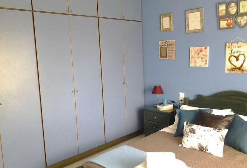 침실 1개 아파트, Harmony House