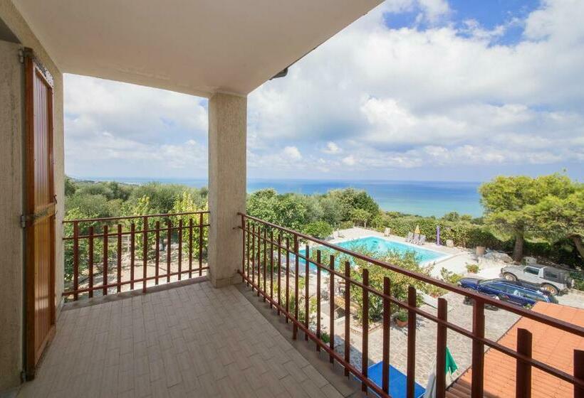 شقة غرفة واحدة مطلة على البحر, Agriturismo Nardini