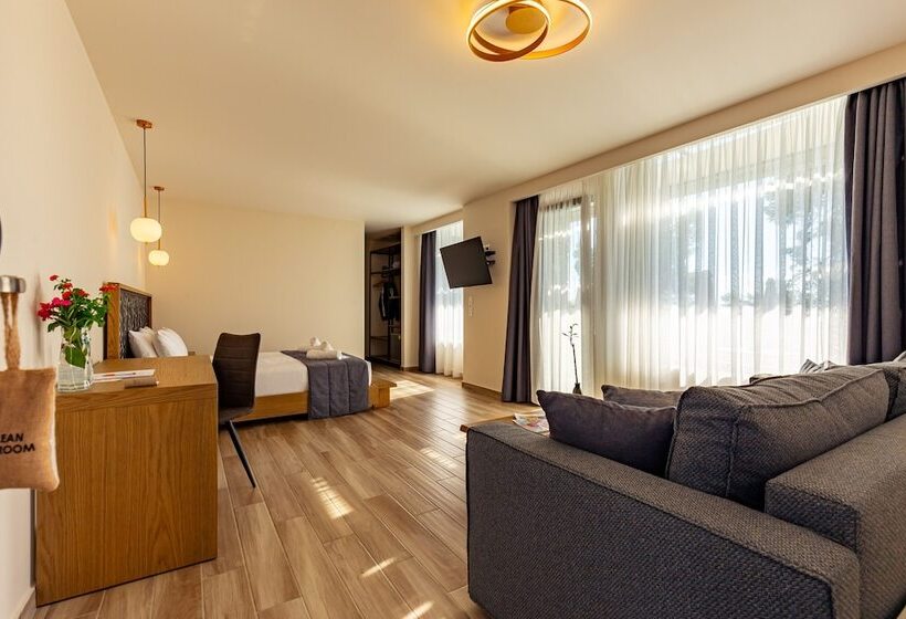 جناح جونيور مطلّ علي البحر, Casa Bloo Adults Only