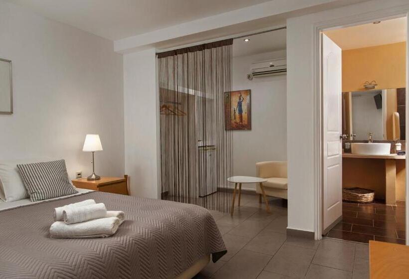 デラックスルーム, Iro Suites