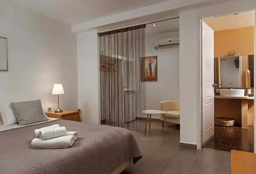 デラックスルーム, Iro Suites