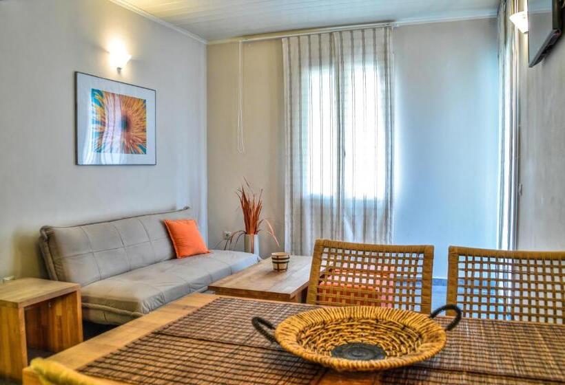 ジュニアスイート, Iro Suites