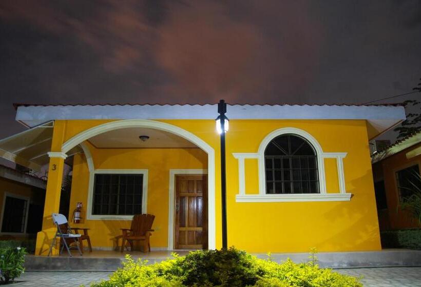 بانگلوی استاندارد 2 خوابه, Apart Hotel Acuarious De Luis