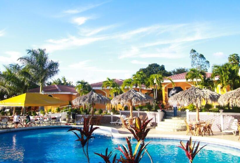 بانگلوی استاندارد, Apart Hotel Acuarious De Luis