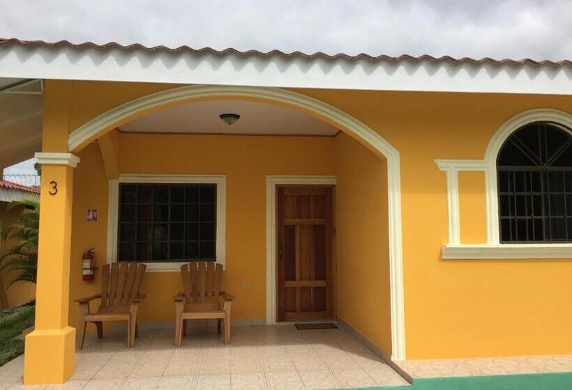 بانگلوی استاندارد, Apart Hotel Acuarious De Luis