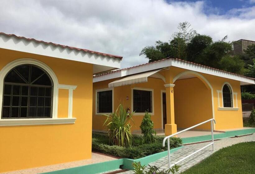 بانگلوی استاندارد 2 خوابه, Apart Hotel Acuarious De Luis