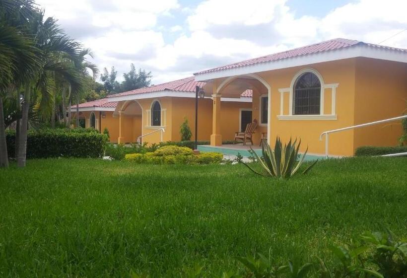 بانگلوی استاندارد 2 خوابه, Apart Hotel Acuarious De Luis