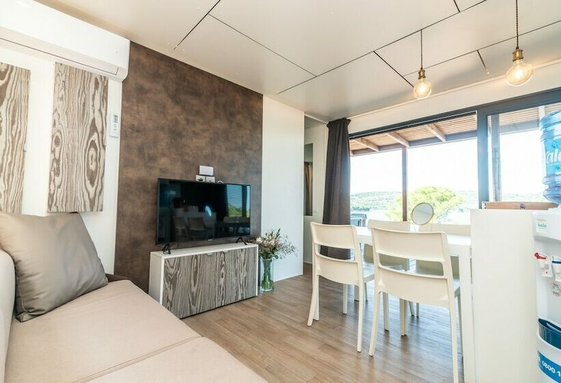 בית, 2 חדרי שינה, Olivia Green Camping