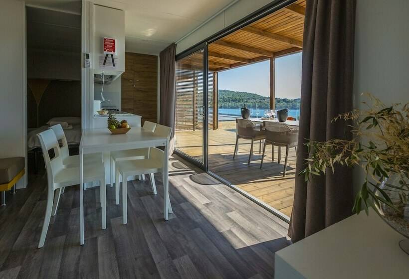 منزل غرفتين نوم, Olivia Green Camping