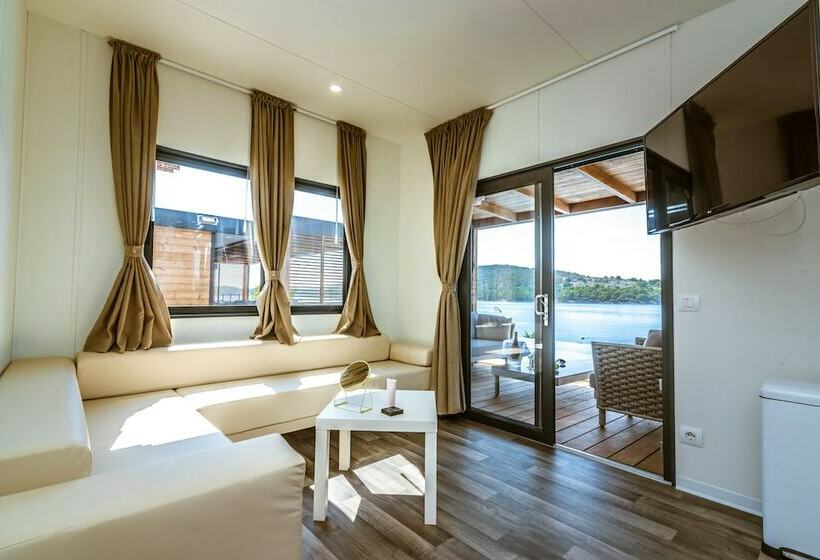 منزل غرفتين نوم, Olivia Green Camping