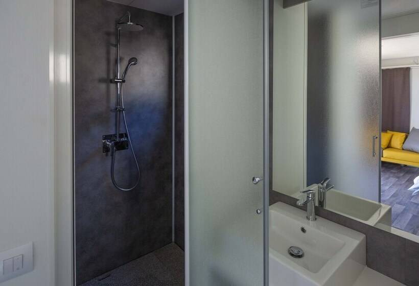 منزل غرفة نوم واحدة, Olivia Green Camping