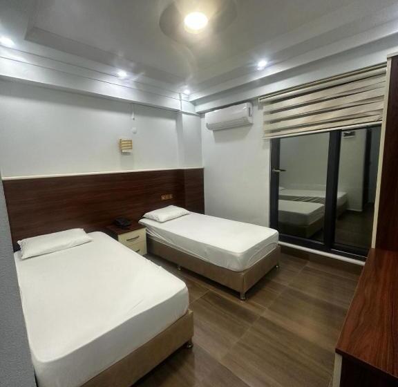 Трехместный Номер Deluxe, Ada Motel