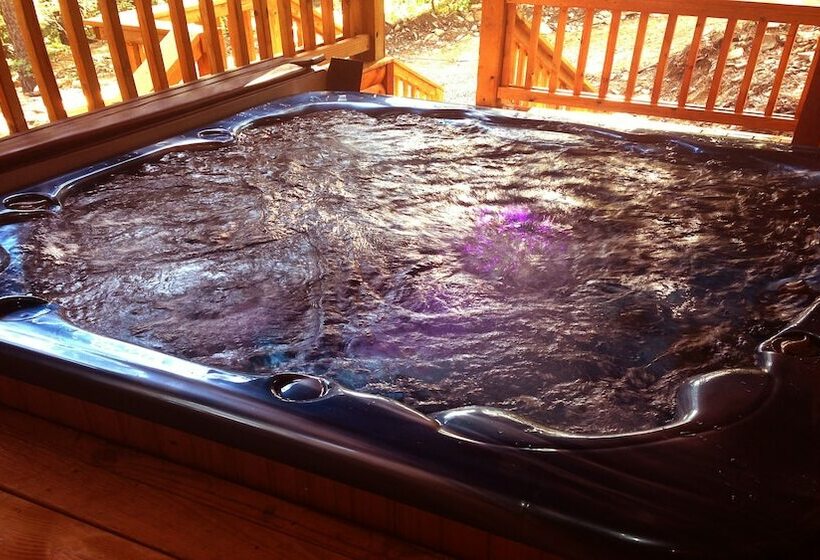 كابينة, Brokenbowadventures.com