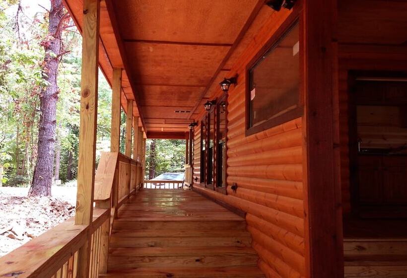 كابينة, Brokenbowadventures.com