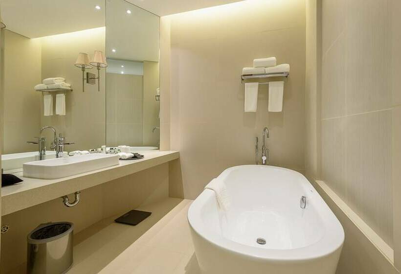 Suite Prezydencki, Aira Boracay