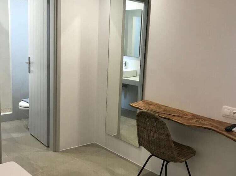 غرفة ديلوكس ثلاثية, Drimoni Boutique