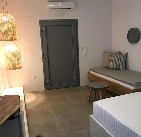 اتاق لوکس سه تخته, Drimoni Boutique