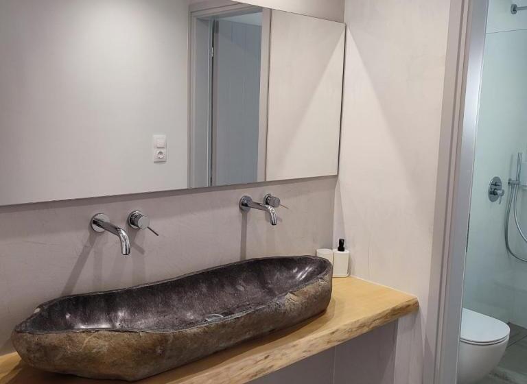 اتاق لوکس چهار تخته, Drimoni Boutique