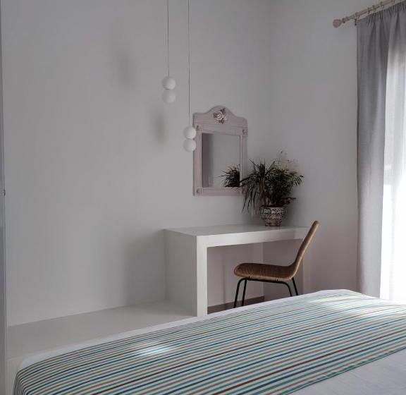 اتاق لوکس چهار تخته, Drimoni Boutique