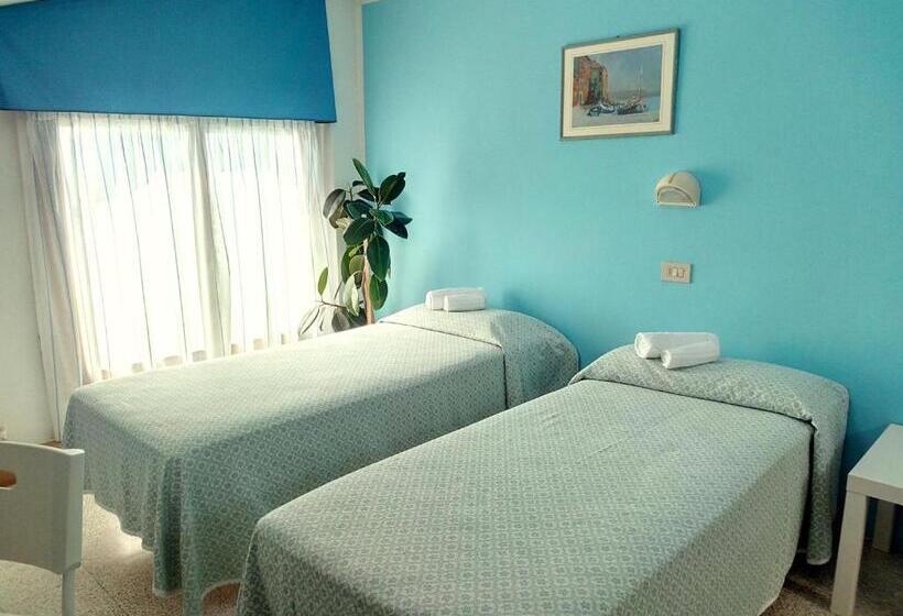 غرفة كلاسيكية رباعية, Centro Vacanze Cavallino Opera Nascimbeni