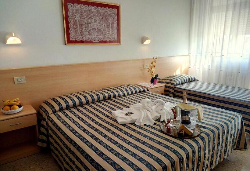 غرفة كلاسيكية رباعية, Centro Vacanze Cavallino Opera Nascimbeni