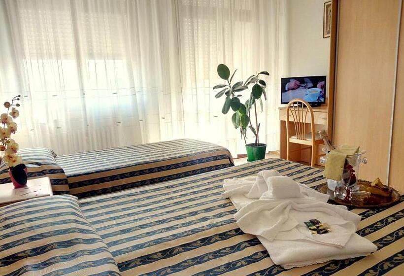 Трехместный Номер Классика, Centro Vacanze Cavallino Opera Nascimbeni