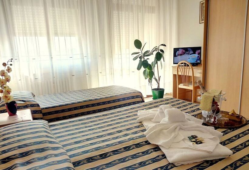 Трехместный Номер Классика, Centro Vacanze Cavallino Opera Nascimbeni