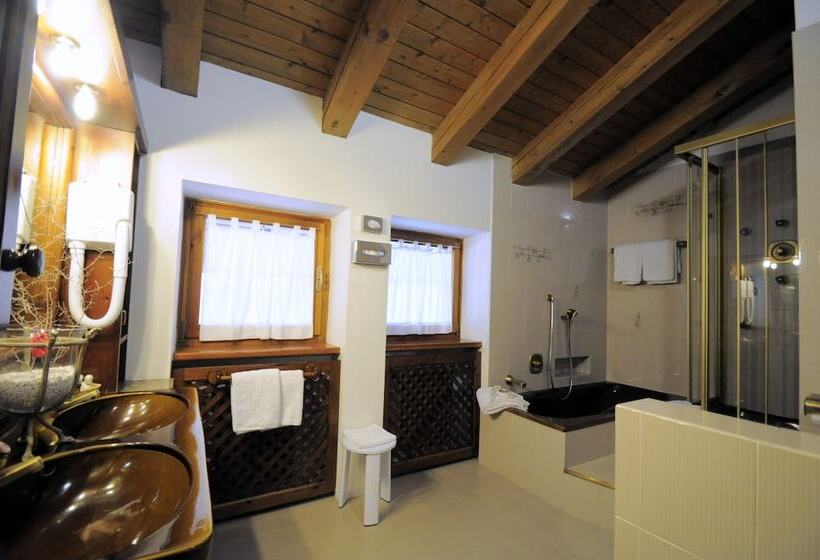 Comfort room with balcony, Al Forte
