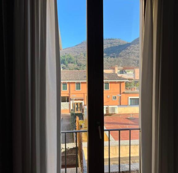 标准间, Albergo All'ancora