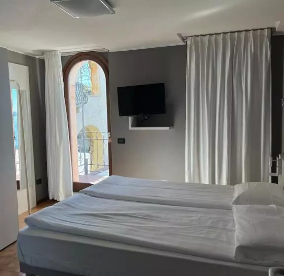 バルコニー付スタンダード４ベッドルーム, Albergo All'ancora