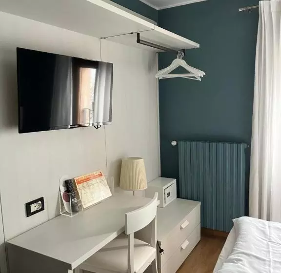 レイクビュースタンダードルーム, Albergo All'ancora