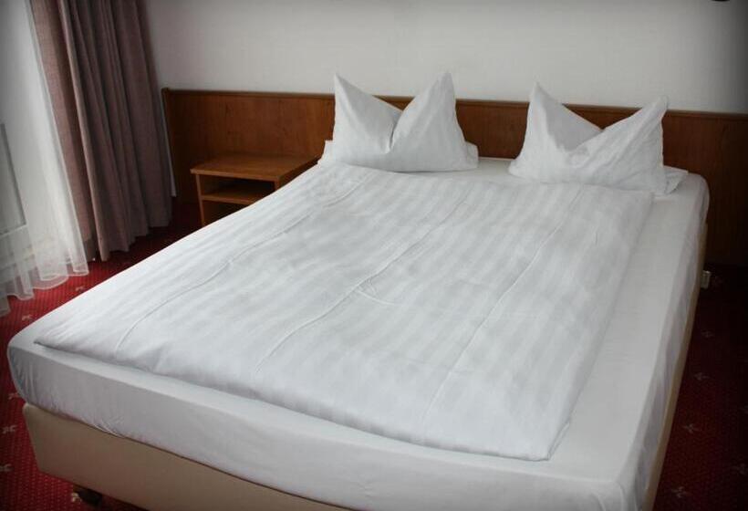 Номер Стандарт Индивидуальный, Alina