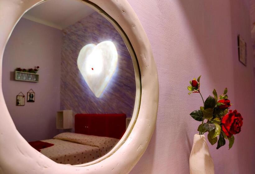 اتاق اکونومی, Art Rooms Joyful People