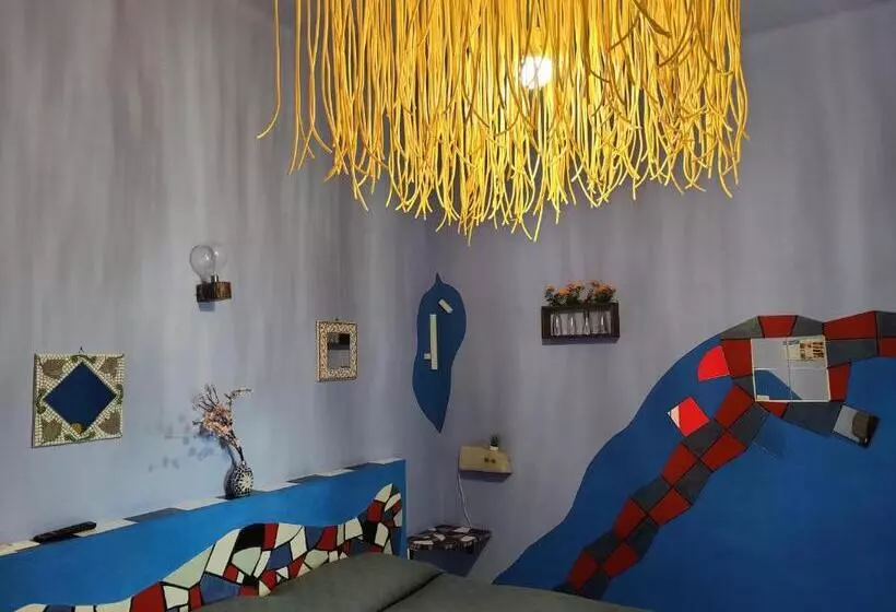 エコノミールーム, Art Rooms Joyful People